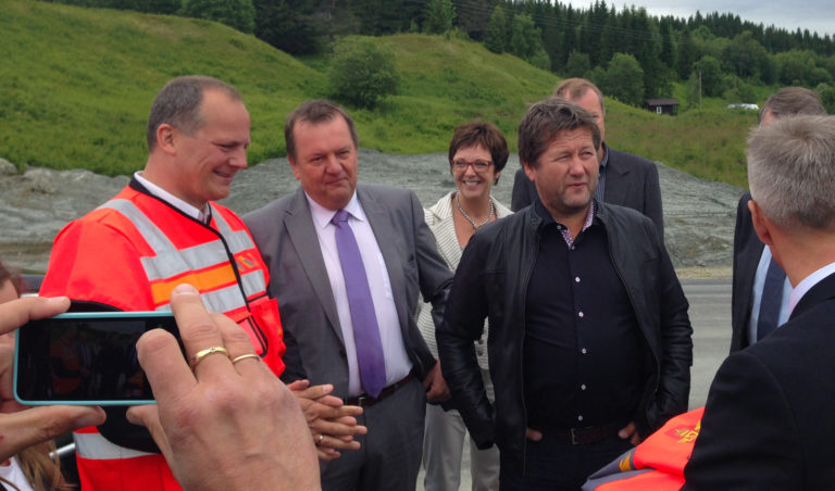 E6-entusiastene Bjarne Brøndbo og Ketil Solvik-Olsen.