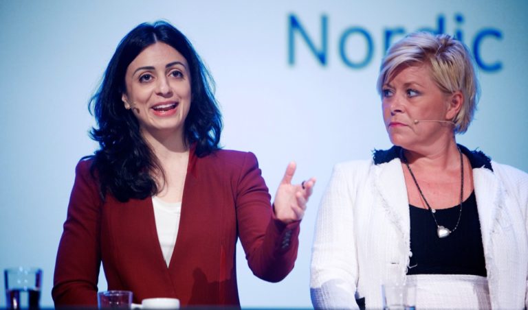 Hadia Tajik gir klar beskjed til Siv Jensen.